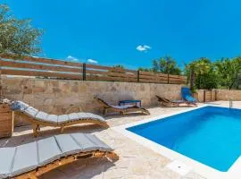 Pet Friendly Home In Drage With Wifi