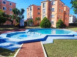 Cancun Property 6 personas