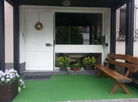 Ferienwohnung & Zimmer