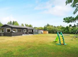 6 person holiday home in Højby-By Traum, hotel en Højby