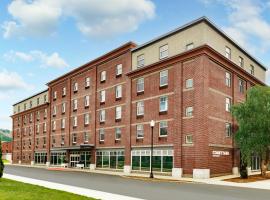 Courtyard Keene Downtown, hotell sihtkohas Keene lennujaama Jaffrey - Silver Ranch Airpark - AFN l&auml;hedal