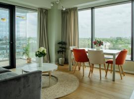 A Glass Paradise: Exclusive flat at One Floreasca, alojamiento con cocina en Bucarest