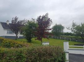 3 bedroom house close to lough sheelin, casa de temporada em Cavan