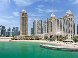Four Seasons Hotel Doha, hotel v Dohe (Diplomatic Area)