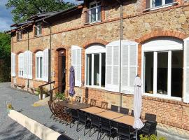 Les chambres d'hôtes de La Bastide du puech, Hotel in Cransac