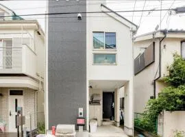 Private lodging in WEST TOKYO(SHINJUKU, TACHIKAWA, SANRIO, GHIBLI, MT. TAKAO etc)