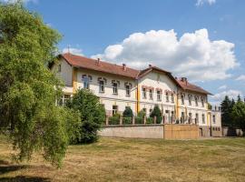 Pension v parku Český Šternberk، بيت ضيافة في سيسكي ستيرنبيرك