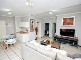 Cosy Hatfield Apartment