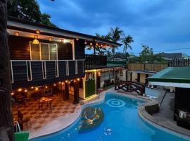 Hotspring Resort with Videoke, hotel com piscinas em Calamba
