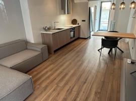 Amber Home - brand NEW luxury 1 bedroom apartment located in the very city center, hotel en Varna