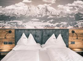 Kristiania Small Dolomites Hotel, hotel en Selva di Val Gardena