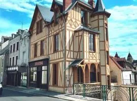 Logis Hotel La Maison à Pan De Bois