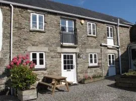 The Courtyard Barn at Rosewyn