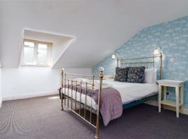 Bower House, hotel in Central London, London
