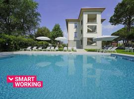 Villa Caterina Apartments by Wonderful Italy, hotel v destinaci Desenzano del Garda
