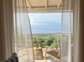 Coralina Cottage, hotel with parking in Korithion