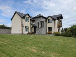 Narrow water house, guest house in Dundalk