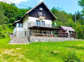 Plitvice RH Hostel Rooms, cabana o cottage a Jezerce