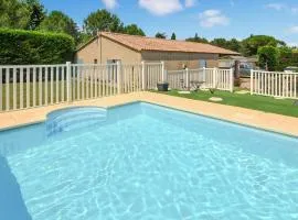 Nice Home In Mazan With Outdoor Swimming Pool, Wifi And 3 Bedrooms