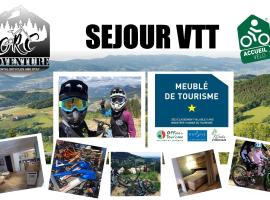 ORC Adventure - Les Monts du Lyonnais, hotel con estacionamiento en Vaugneray