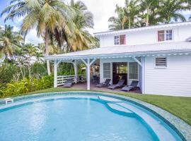 Villa avec piscine privée à 5 minutes de la plage!, готель у місті Plessis-Nogent