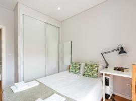 Beautiful House in Matosinhos Beach - by Guest SPA บ้านพักในมาโตซีนโญส