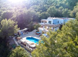 Villa B&M Experience, hotel v destinaci Sant Francesc de s'Estany