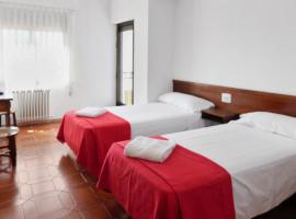 Hostal La Torre, B&B sihtkohas Benicàssim