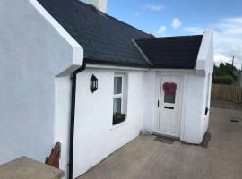 Cosy Nook Cottage Kesh, hotel with parking in Kesh