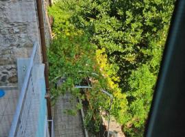 &Omicron;&iota;&kappa;&omicron;&delta;έ&sigma;&pi;&omicron;&iota;&nu;&alpha;