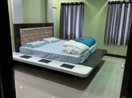 Sreenilayam Luxury Stay Homes, appartement à Radjahmoundry