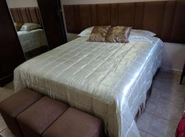 Casa de campo c churrasqueira e Wi-Fi Itatiba SP, hotel in Itatiba