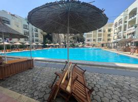 Publialb Apartment, hotel con piscina a Golem