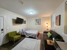 Fabulous Stay at the Historic Inman, holiday rental in Champaign