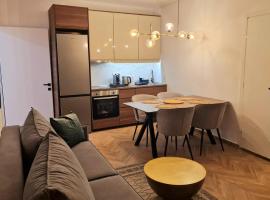 Luxury apartments in DOWNTOWN of Perea, khách sạn ở Perea