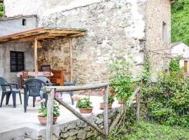 Pet Friendly Home In Bagni Di Lucca With Kitchen