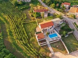 Gorgeous Home In Krivodol With House A Panoramic View
