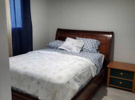 Lovely Suite 2 Bedrooms, hotel in Airdrie