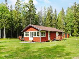 Holiday home GRISSLEHAMN XIII, boende vid stranden i Grisslehamn