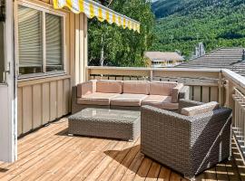 Amazing Apartment In Rjukan With 2 Bedrooms And Wifi, מלון ברוקאן