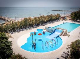 Bungalow in Caorle with garden furniture, hotel Caorléban