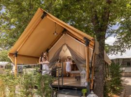 Polidor Glamping Resort, càmping resort a Poreč