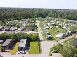 Vakantiepark Camping de Peelpoort – hotel z parkingiem w mieście Someren-Heide