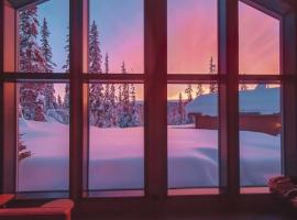 Peaceful Oasis. Panoramic forest- & mountain view. Sauna., hotel a Beitostøl