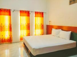 Artcho Residence near Pantai Bentar Probolinggo, hotel Kedungdalem városában