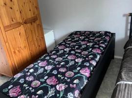 Nice room with balcony, holiday rental in Gothenburg