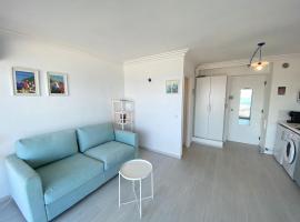 06AT1 - Studio cosy bord de mer situation idéale, מלון ידידותי לחיות מחמד באנטיב