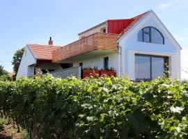 Vinařství U sv. Kříže