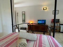 Prana Lodge Saint Gilles les Bains 800 m de la plage, chalet di Saint-Gilles-les Bains