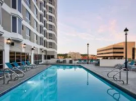 Hilton Kansas City Country Club Plaza